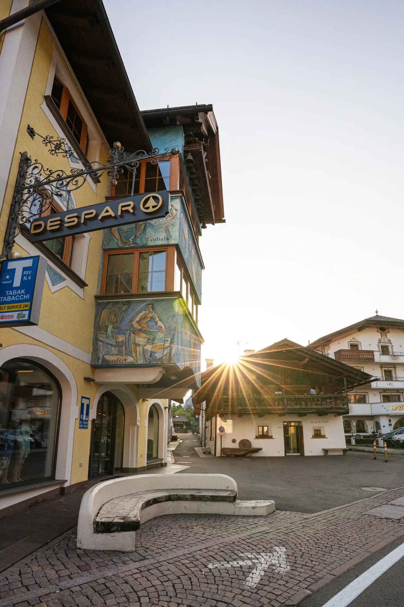 Selva village square – shopping since 1880