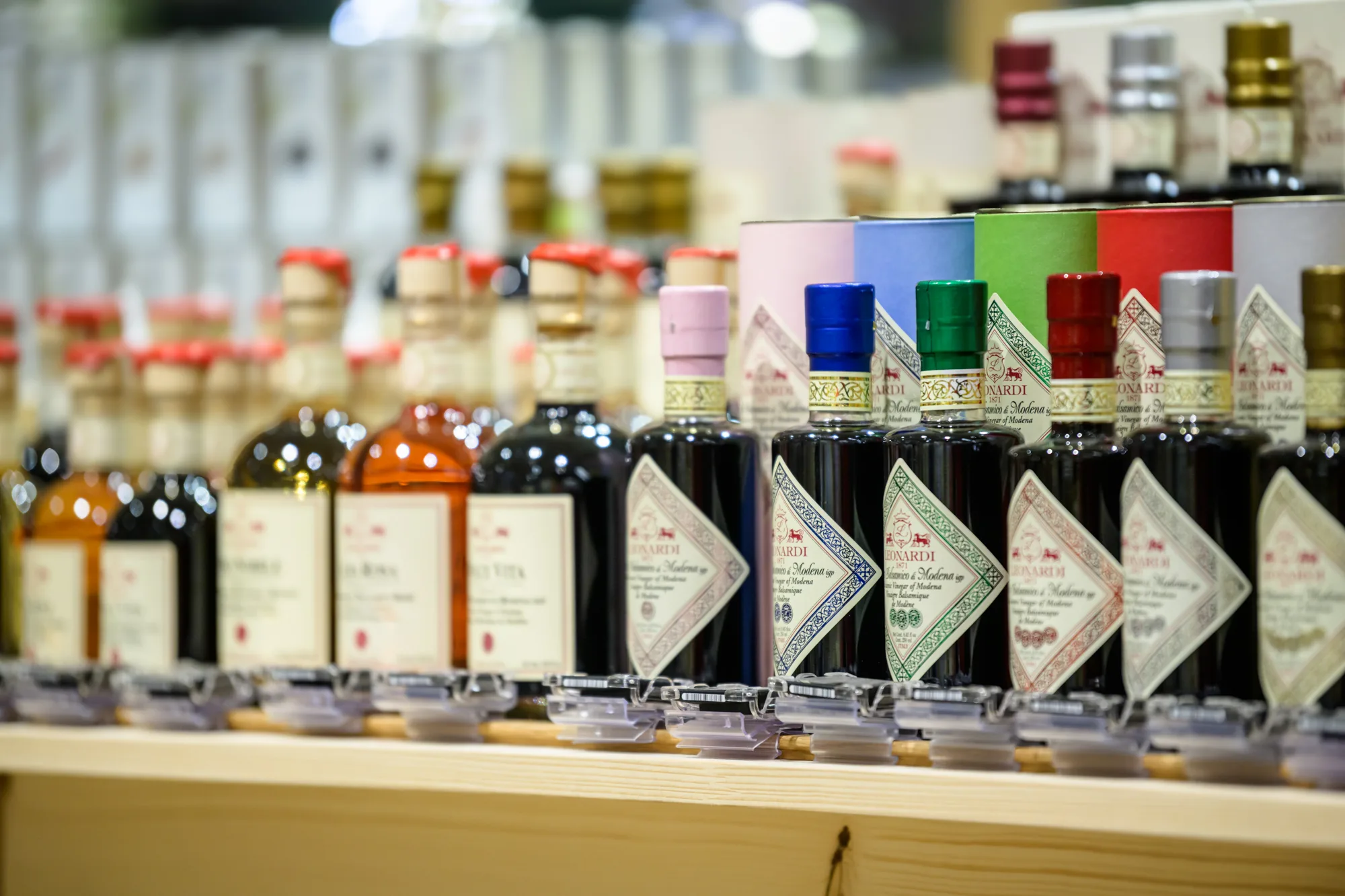 Italian specialties and delicatessen at Senoner Sart&euml;ur