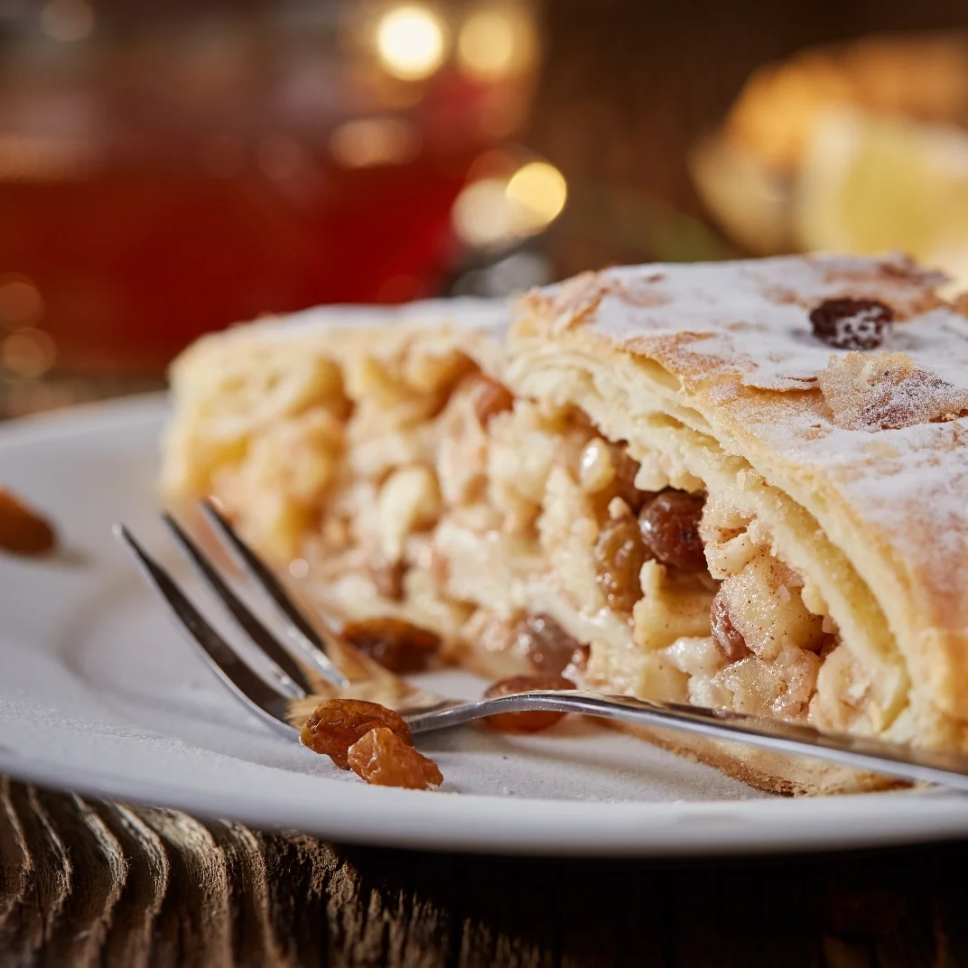 Fresh apple strudel from the gourmet kitchen in Selva